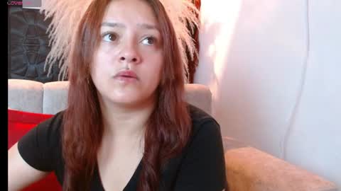 emily175445 online show from June 20, 1:47 pm