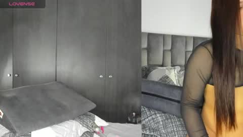 Snapshot of emily___fox chatting on June 25, 11:15 am Emily online show from June 25, 11:15 am