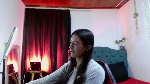 emily___rouse online show from August 2, 9:35 pm