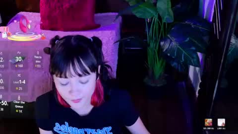 Snapshot of emily_amura chatting on June 17, 4:08 pm CALL ME EMILY online show from June 17, 4:08 pm