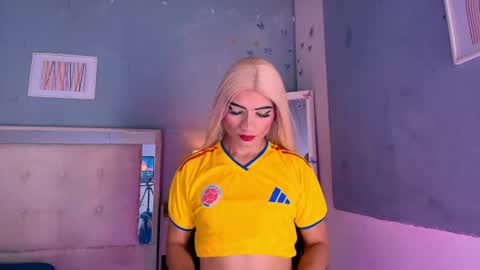 emily_castillo1_ online show from July 4, 5:46 am