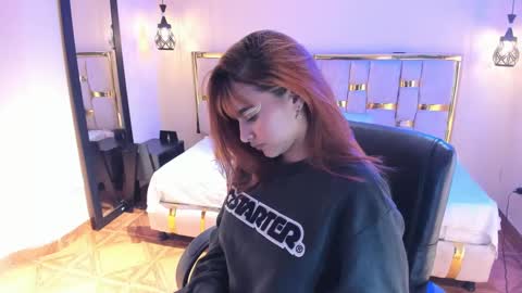 Snapshot of emily_fox_3 chatting on September 30, 3:33 am emily fox 3 online show from September 30, 3:33 am