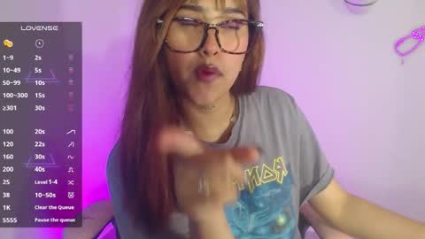 Snapshot of emily_fox_3 chatting on November 29, 12:13 am emily fox 3 online show from November 29, 12:13 am