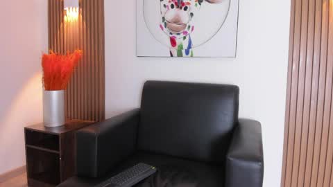 emily_frostt online show from March 30, 11:33 am