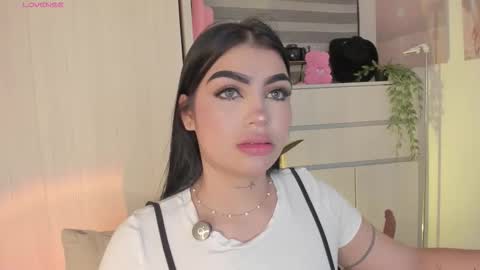 EmilyKenner  Independent model  online show from March 21, 12:21 pm