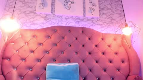 Snapshot of emily_morgan04 chatting on January 20, 5:48 pm online show from January 20, 5:48 pm
