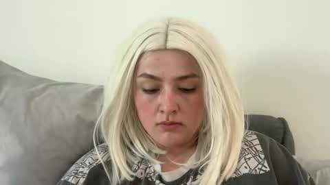 emily_morning_dew online show from March 21, 5:01 am