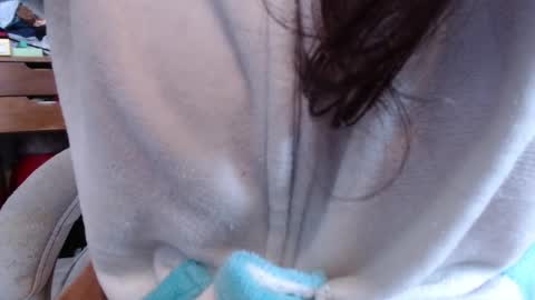 Snapshot of emily_pearl_ chatting on October 5, 11:30 am emily_pearl_ online show from October 5, 11:30 am