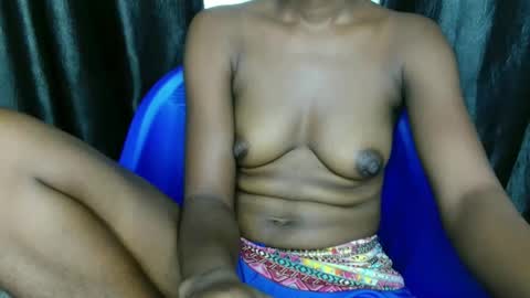 emily_pussy19 online show from May 18, 6:25 pm