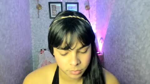 Snapshot of emily_rosue_ chatting on August 8, 3:30 am emily_rosue_ online show from August 8, 3:30 am