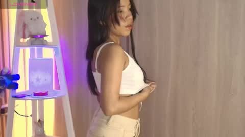 Emily online show from March 5, 12:23 pm