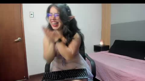  Vanesa  online show from April 28, 11:26 am