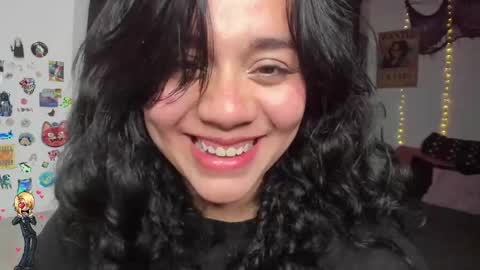 Snapshot of emily_vader chatting on April 11, 2:05 am emily_vader online show from April 11, 2:05 am