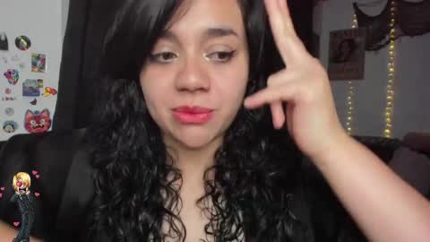 Snapshot of emily_vader chatting on April 16, 1:06 am emily_vader online show from April 16, 1:06 am