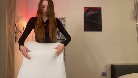Lia online show from May 15, 11:17 am