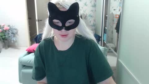 Snapshot of emily_york18 chatting on February 24, 5:55 pm Emily online show from February 24, 5:55 pm