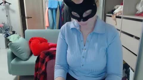 Snapshot of emily_york18 chatting on March 21, 4:32 pm Emily online show from March 21, 4:32 pm