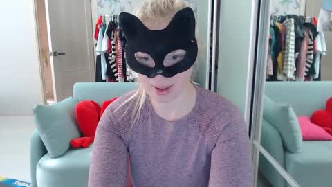 Snapshot of emily_york18 chatting on March 30, 1:34 pm Emily online show from March 30, 1:34 pm