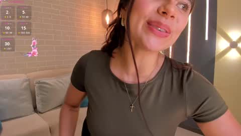 Emily Armstrong online show from December 19, 6:34 pm