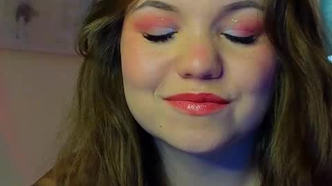 Snapshot of emilyart_ chatting on December 6, 12:12 am artist Emily online show from December 6, 12:12 am