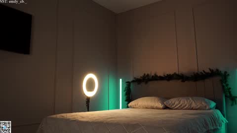 emilybatee online show from January 29, 5:51 am