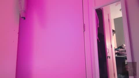 Emily Beach online show from October 31, 2:12 am