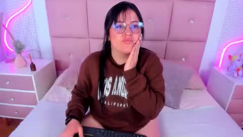 Emily online show from May 29, 3:37 am