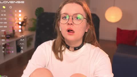 Emily  online show from February 3, 6:28 pm