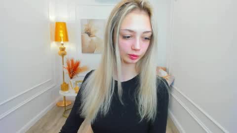 Emily online show from March 29, 7:36 pm