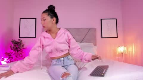 Emily online show from April 16, 12:28 pm