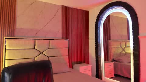 Snapshot of emilyhendrix_ chatting on January 31, 7:45 pm Emily Hendrix online show from January 31, 7:45 pm