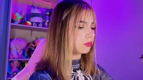 VALEEEN online show from February 13, 4:58 pm