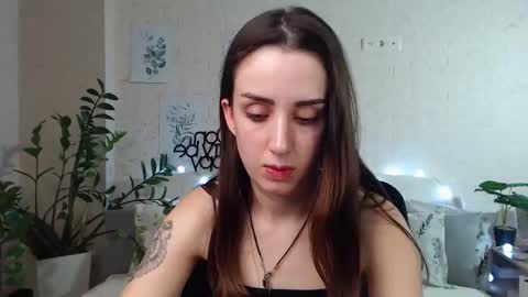 Snapshot of emilylayer chatting on January 26, 6:17 am Emyli online show from January 26, 6:17 am