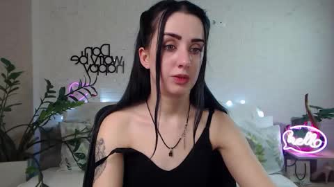 Snapshot of emilylayer chatting on February 15, 11:58 pm Emyli online show from February 15, 11:58 pm