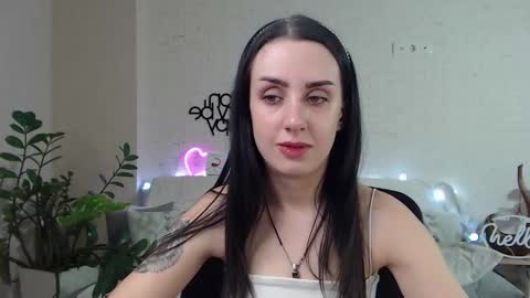 Snapshot of emilylayer chatting on February 25, 12:03 am Emyli online show from February 25, 12:03 am