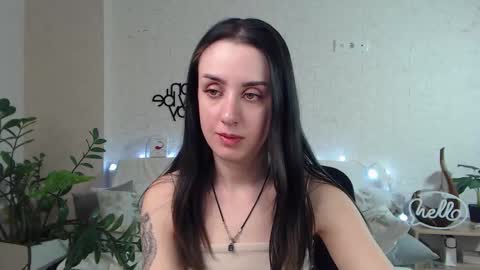 Snapshot of emilylayer chatting on February 27, 1:05 am Emyli online show from February 27, 1:05 am
