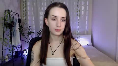 Snapshot of emilylayer chatting on September 18, 5:15 pm Emyli online show from September 18, 5:15 pm