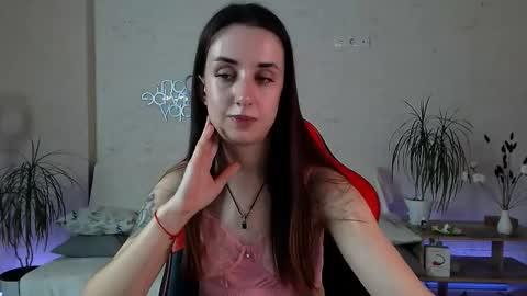 Snapshot of emilylayer chatting on October 8, 4:59 pm Emyli online show from October 8, 4:59 pm