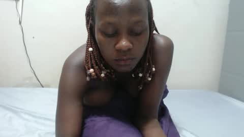 Emilly online show from April 2, 10:07 pm