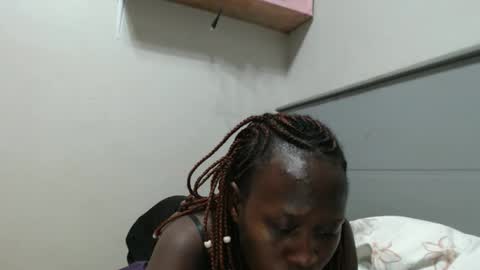 Emilly online show from April 4, 10:40 pm