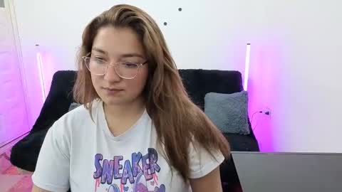 emily  friends online show from February 7, 5:38 pm