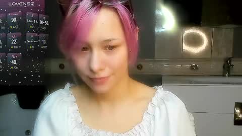 Betty online show from April 6, 1:14 am