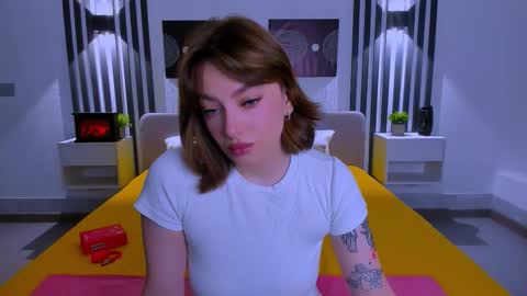 Emily online show from February 19, 1:12 am