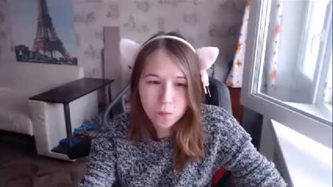 Snapshot of emilyway chatting on December 6, 9:54 am emilyway online show from December 6, 9:54 am