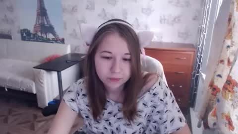 Snapshot of emilyway chatting on February 13, 9:09 am emilyway online show from February 13, 9:09 am