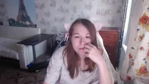 Snapshot of emilyway chatting on February 28, 12:42 pm emilyway online show from February 28, 12:42 pm