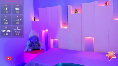 emilywilliis online show from February 11, 11:59 am