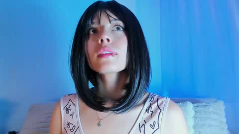    online show from October 1, 1:55 am