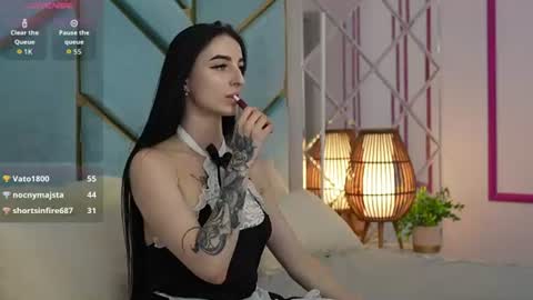 emilyymoon online show from July 11, 6:27 am