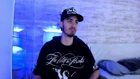 emir_ozan online show from January 6, 11:25 am